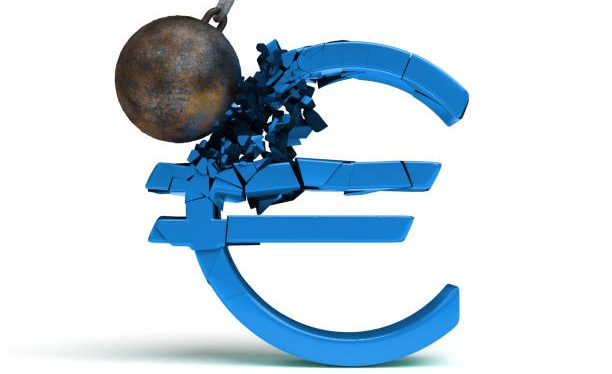 Euro Slumps on Weak PMI as ECB Oct Cut Speculation Heats Up