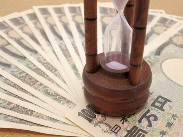 Yen Rises Further as IMF Backs Gradual BoJ Tightening; Dollar Awaits NFP Impact