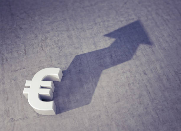 Euro Stays Strong, While Markets Stabilize on China’s Stimulus and Hopes for Trump’s Tariff Compromise