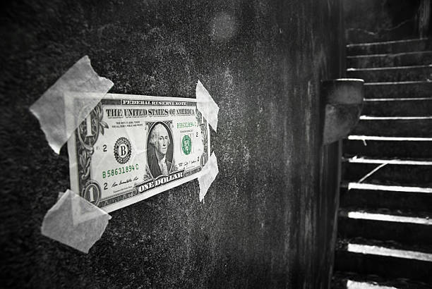 Dollar Slips in Holiday Trade, Fed and BoE in Focus This Week