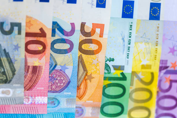 Euro Firms as ECB Lagarde Stays Confident; Silver Surges on Shift from US Assets