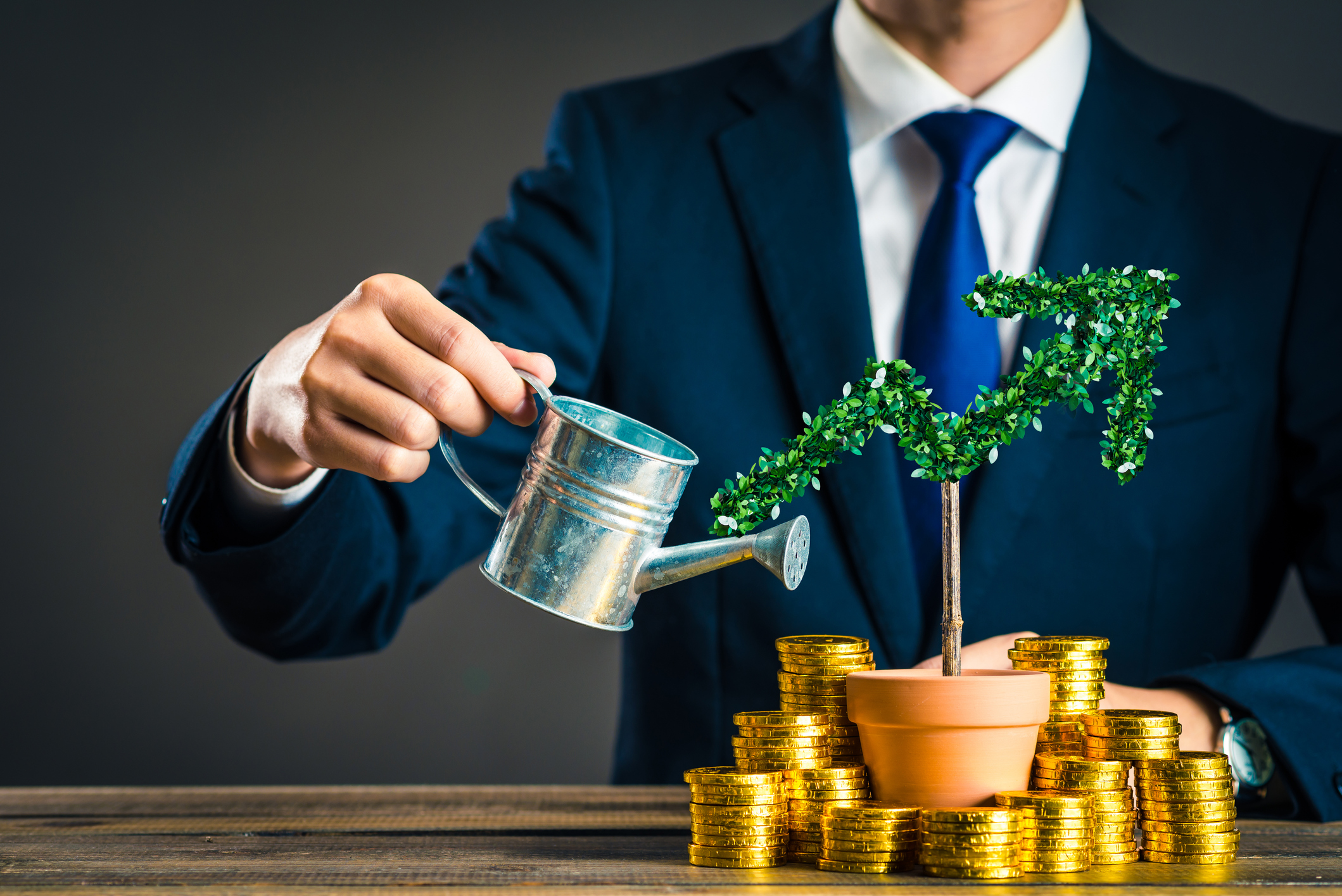 Dollar Struggles, Gold Rally Stalls, Trade Uncertainty Caps Conviction