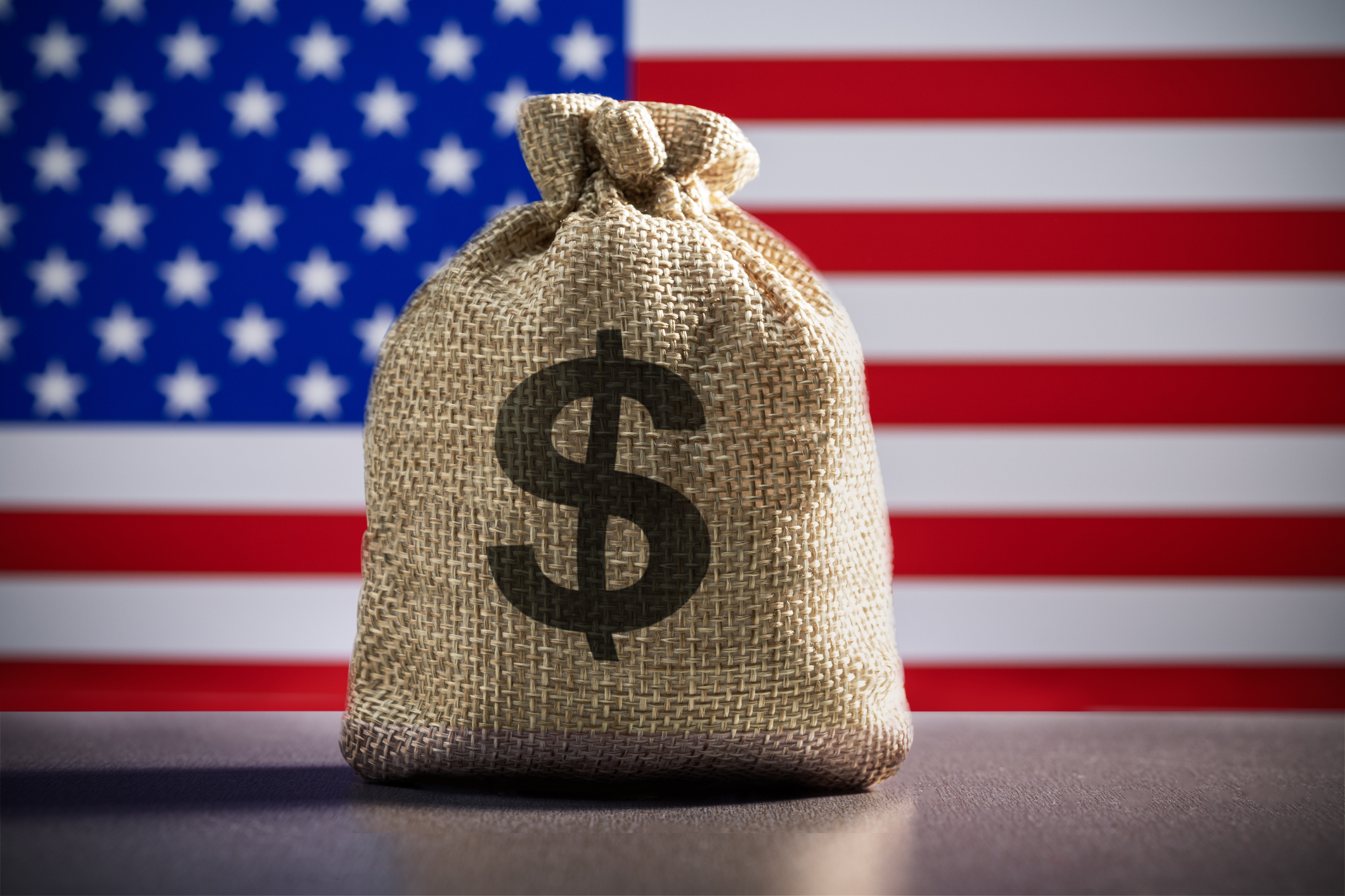 Dollar Firms as Fed Embraces Caution Over Tariff-Driven Inflation; SNB and BoE Next