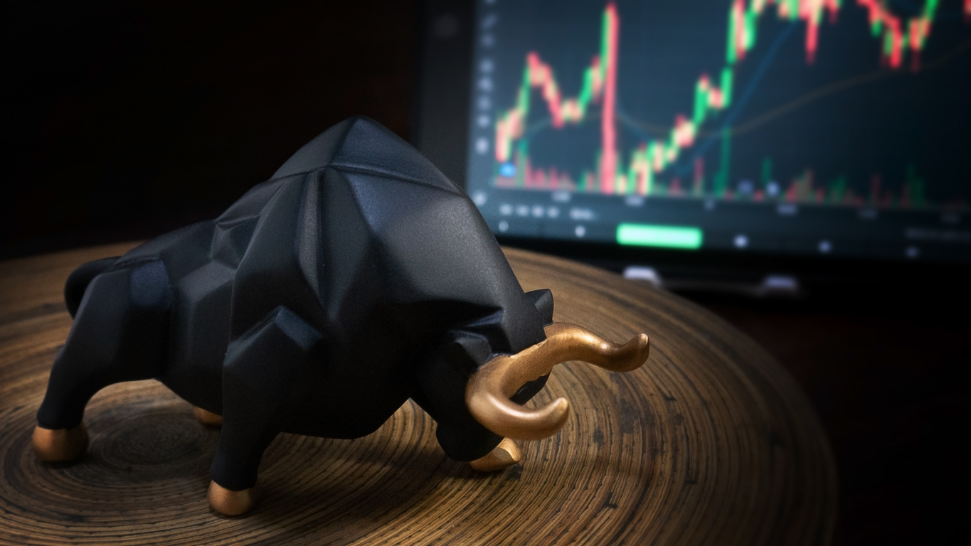 Risk-On Wave Sweeps Markets, Bessent Continues Aggressive Fed Cut Call, Stimulus Boost