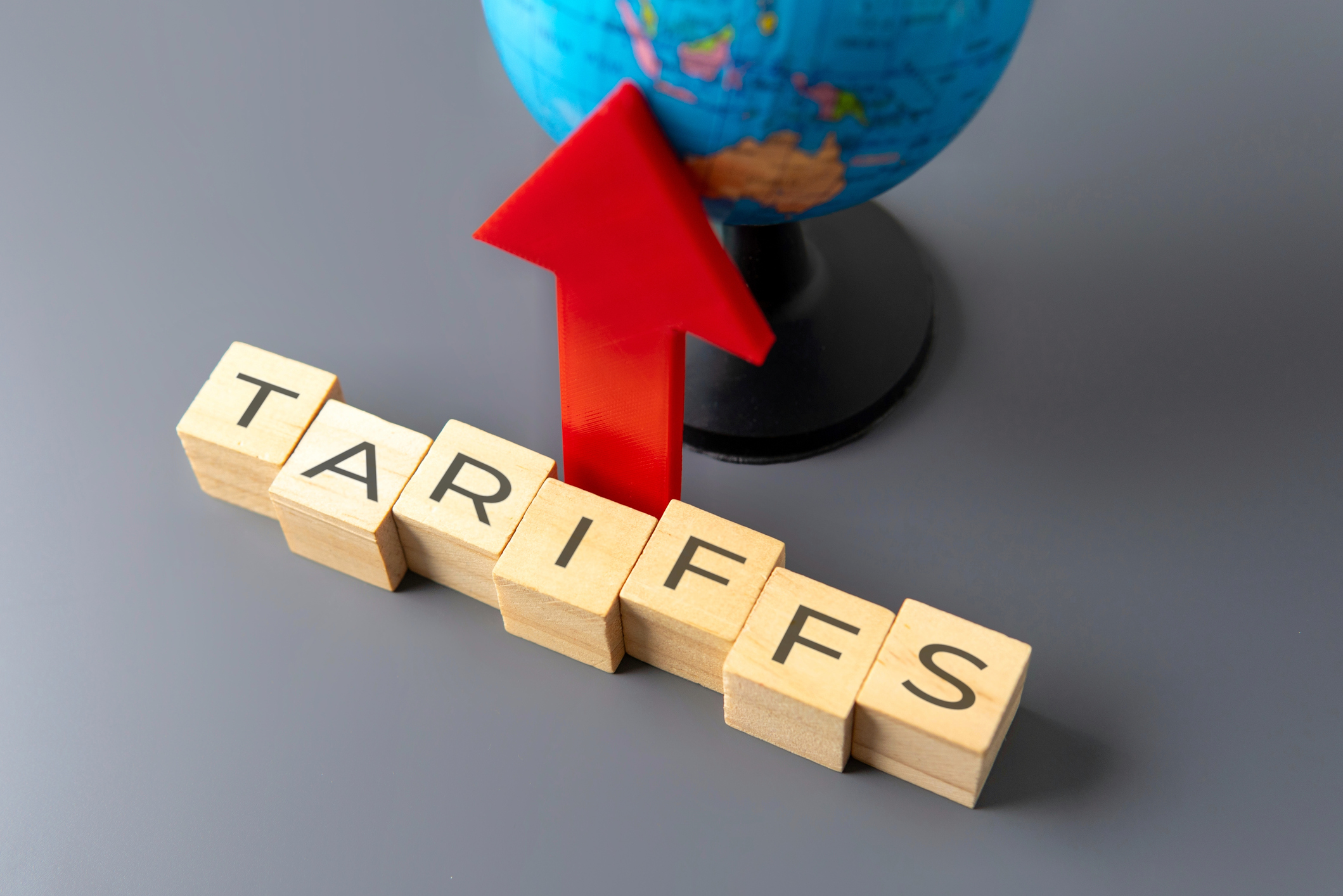 Tariff Update Sparks Limited Market Fallout, Dollar Eyes NFP for Further Gains