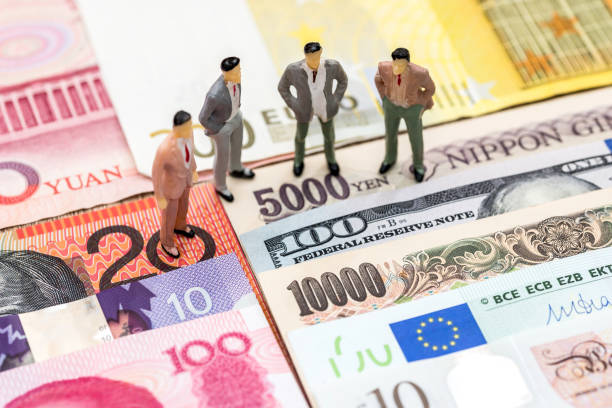 Cautious Tone Returns as ADP, ISM Set Stage for NFP