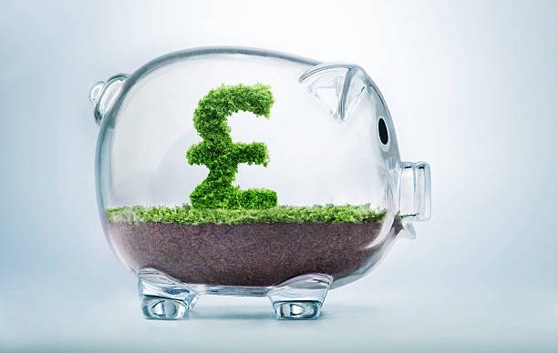 Sterling Holds Ground After BoE, Dollar Loses Momentum