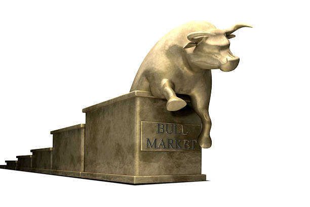 Wall Street Hits Records Despite Shutdown, Yen Strength Continues