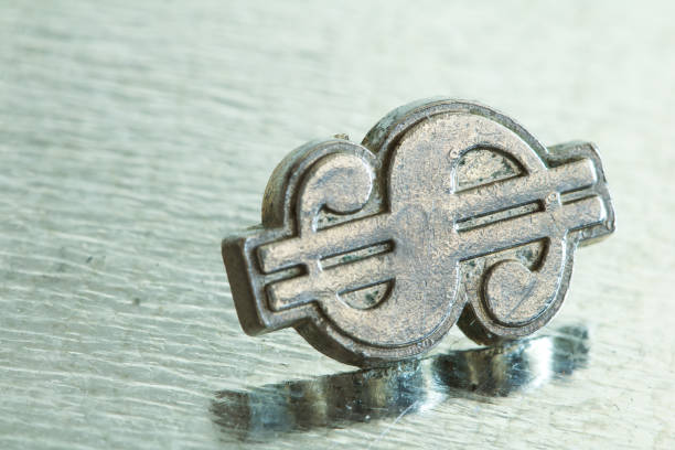 Dollar Slips as Softer Core Inflation Reinforces Bets on Two More Fed Cuts This Year